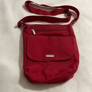 VGUC Baggallini red crossbody bag, lightweight nylon. 8”W x 11”H x 3”D.